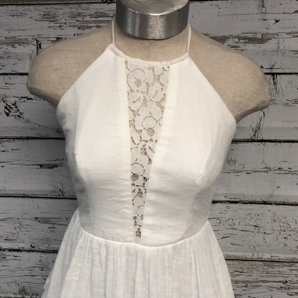 Teeze Me Halter Dress With Ruffle Bottom EUC - Picture 2 of 7